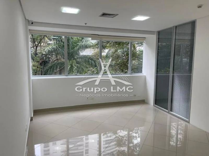 Conjunto Comercial temporada Vila Andrade - Referência LMC104